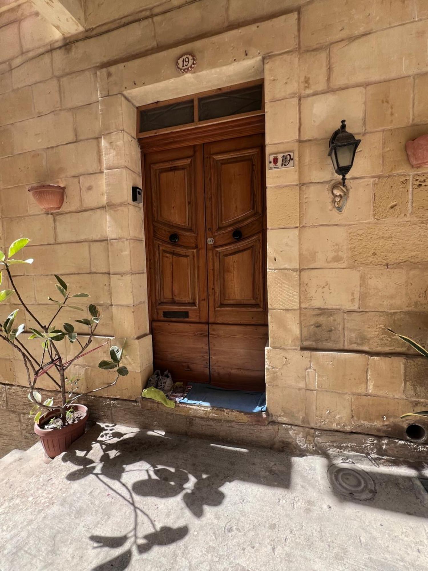 Three Apartment Vittoriosa Exterior foto